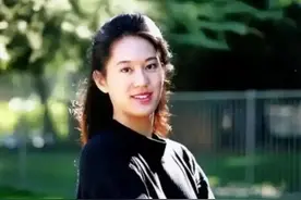 “这么多年她从未离开，她的精神与我们同在”——更多人接过张纯如未竟之业图片