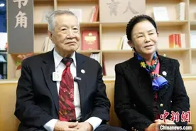 86岁华人“神探”李昌钰：曾退休5次但仍“在岗”图片