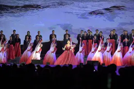 女高音歌唱家吴睿睿：生活给我以爱，我要报之以歌图片