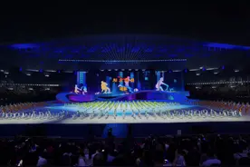 《青春你好》暖场 第一届全国学生（青年）运动会即将开幕图片