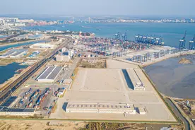 海南洋浦港：加紧航道改扩建，满足20万吨级集装箱船通航图片
