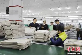 今年前2个月中山市外贸进出口实现“开门红”图片