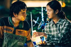《红毯先生》二轮票房惨淡，《摇太阳》能否“再来一瓶”图片