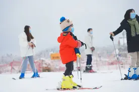 对话成都文旅股份公司董事长杨建勇： 冰雪经济不再是北方的专利，“西南大区”将补齐市场空缺图片