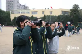 课间15分钟，“光影行动”记录快乐时光图片