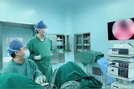 胶东半岛首例！青大附院成功开展男性尿失禁尿道悬吊手术图片