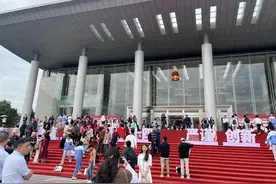 ​杭州第十四中学迎来120岁生日 ，他们的故事里，藏着一所学校的百廿光影图片