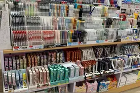 临近开学，给娃买了啥新装备？有爸妈这么干图片