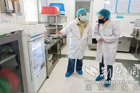 “餐”与陪伴 “味”爱而来——襄阳市商务第三幼儿园家长陪餐日活动图片