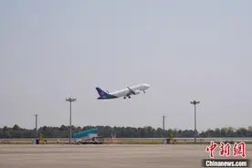 三峡机场国际货站正式启用图片