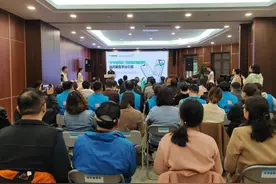 手指动一动，上门有偿收！虹桥街道可回收物服务升级啦！图片