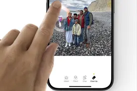 苹果 iOS 18 照片应用新增“清除”AI 工具图片