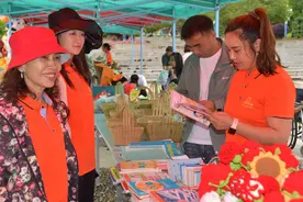 传递爱和温暖的十年——宣威市彩虹行动社会公益协会十周年庆典掠影图片