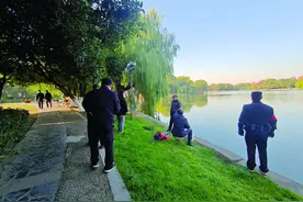 马鞍山市两部门开展联合执法 打击违法垂钓行为图片