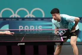 巴黎奥运会开幕式中国代表团旗手 为什么是他俩？图片