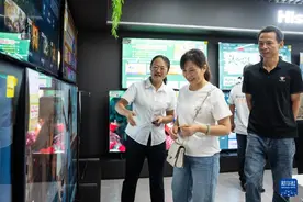 新华全媒+丨一台电视机的“以旧换新”之旅图片