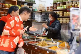 4万人观看、单场点赞20万，这个直播间火了！图片