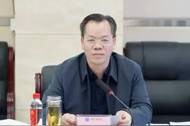 胡建新已任湖南省委统战部副部长、省工商联党组书记图片