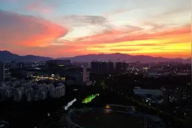 多图｜在东莞这些高校中寻找秋季美景图片