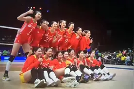 世联赛中国女排开门红 吴梦洁首发张常宁替补登场图片