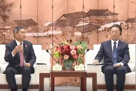 河南省委书记一个月内会见两位柬副首相图片
