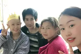 26℃丨妈妈给了第一次生命，姐姐给了她第二次生，21岁抗癌女孩笑称很幸运图片
