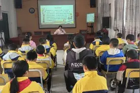 江西会昌县富城乡：“法治副校长”履职尽责 守护校园安全图片