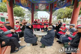 娄底楚怡职业学校：“热辣滚烫”显初心 雷锋精神永相传图片