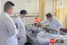 77岁老太嘴唇长了块“溃疡”？其实是癌！图片