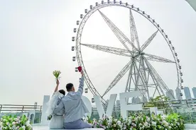 简婚，让爱“轻装上阵”图片