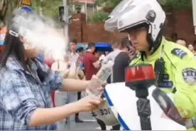 视频 | 你追梦我护航！高考考生遇堵车 交警6分钟全力送达图片