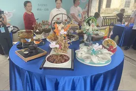 全鸽宴现场直击：姜辣鸽最受欢迎，老少齐聚共享美食盛宴图片