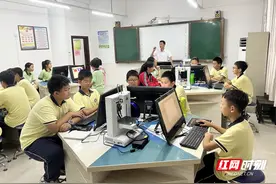 郴州市第六中学张毅郴：匠心耕耘育桃李 教研双翼振翅飞图片