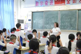 全国模范教师王艳：扎根乡村31载 愿做“擦亮星星”的人图片