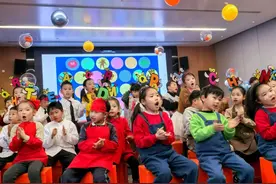 每名学生都登台了！松江这所学校的期末展示大舞台超可爱图片