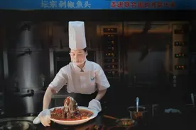 传承生生不息 省级非遗剁椒鱼头制作技艺迎来第四代传承人图片