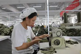 海外建园区 诸城这家企业将服装卖到了20多个国家和地区图片