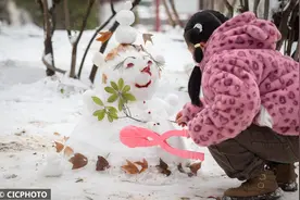 滑冰玩雪正当时图片