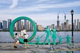 她们想知道，究竟是谁在生二孩？图片