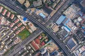 长沙路、金水路跨线桥通车 青岛主城区城市交通路网体系再升级图片