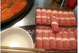 “排了6小时！”“还有100桌！”上海人又在排队了？还有等了4年的“新地标”，太好逛！图片