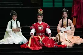 潮评丨传统戏剧唱响青春之歌图片