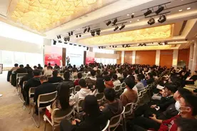 国防教育系列讲座2023年第一讲在东方蓝宝石开讲了图片