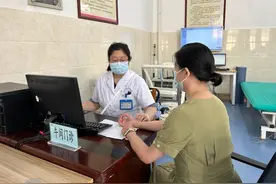 早上空腹喝水，腹泻还伤身？很多人喝错了图片