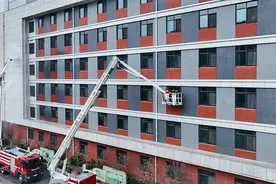 全国中小学安全教育日 “蓝朋友”进校园带来消防安全“公开课”图片