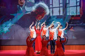 吉林银行长春分行举办庆祝中华人民共和国成立75周年诗歌朗诵展示活动图片