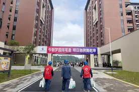 清远佛冈“电管家”主动上门，优质服务助力开学“满格电”图片