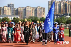 湖南工学院举行2024级新生开学典礼暨军训总结大会图片