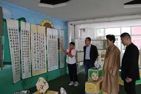书心相伴成长，这所学校这样做图片
