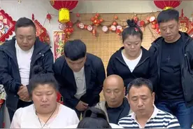 “东北雨姐”回应：争议粉条已送检，会给粉丝一个满意交待，打假者曾要30万她不会给一分钱图片